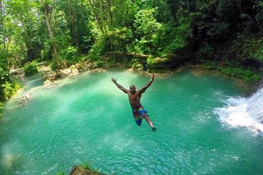 Blue Hole Waterfall and Bamboo River Rafting Tour from Ocho Rios
