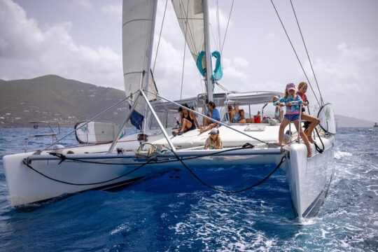Jost Van Dyke, White bay & Sandy Spit Sailing tour in the BVI
