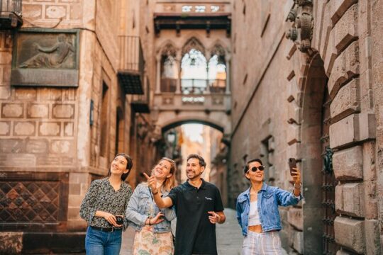Barcelona Walking Tour, Cable Car, Sailing & Gaudi Highlights