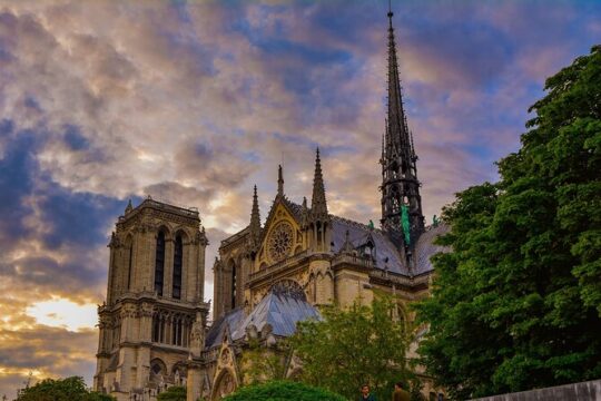 In the Heart of Paris Sainte Chapelle to Notre Dame