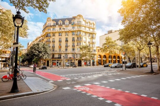 Barcelona City Highlights With Private Local Guide