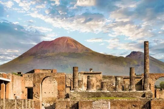 Private 8 Hours Trip To Positano and Pompeii, Naples to Sorrento