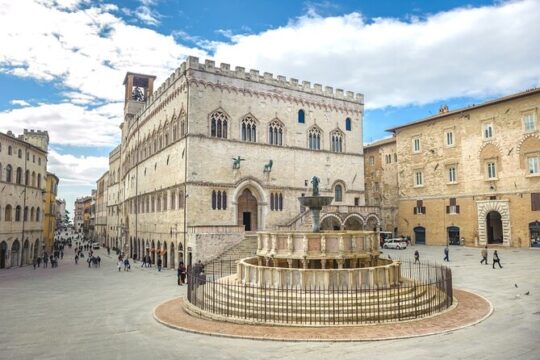 Lake Trasimeno, Perugia & Umbrian Villages Private Tour from Rome