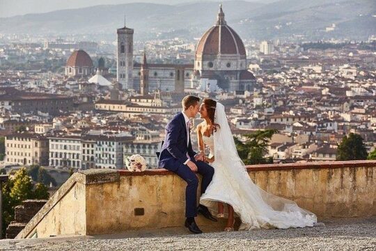 Florence Shooting Tour with Professional Photographer and Driver