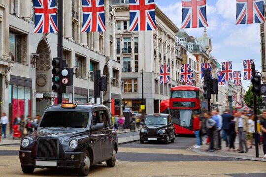 Canadian Heritage in London 4 Hour Private Tour in a Black Cab