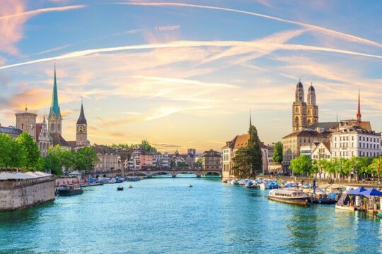 Zurich Walking Tour with Cruise and Cablecar