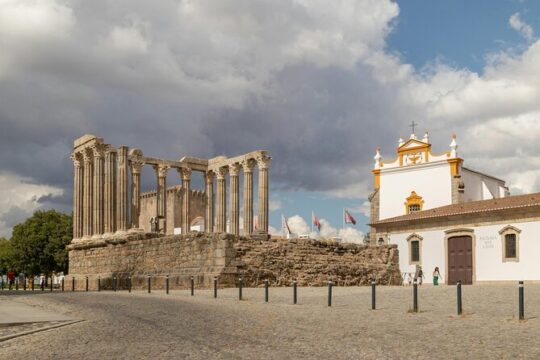 From Lisbon to Evora Monsaraz Full Day Tour