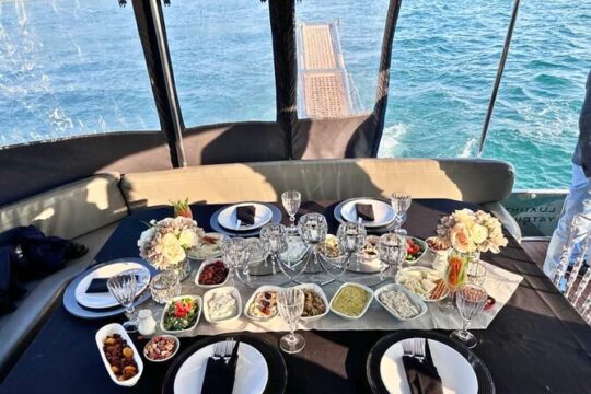 Istanbul Luxury Private Yacht Cruise on the Bosphorus