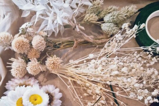Flower crown and Fizz workshop