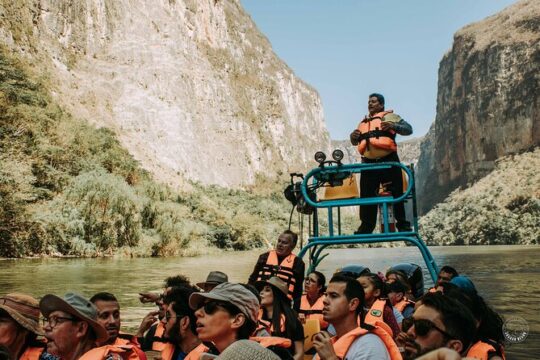 Sink Canyon and Chiapa de Corzo Tour
