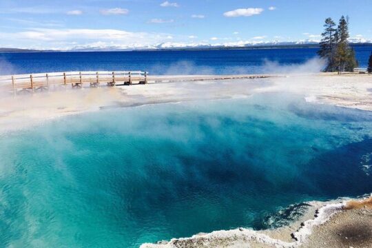 4 Day Yellowstone and Mount Rushmore Tour from Salt Lake City