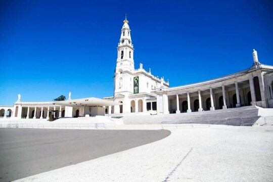 Discover Fatima with Luxury Transportation