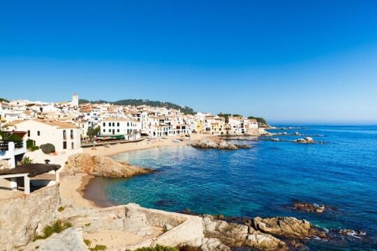 Costa Brava Luxury Tour Boat and Lunch from Barcelona