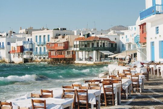 2 Hours walking tour in Mykonos town