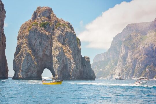 Boat Tour of Capri and Tour of the Island by Sea