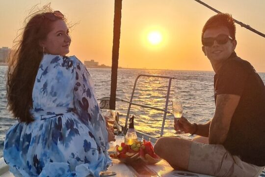 Sunset SailingCruise in KallitheaSprings with fresh fruits&drinks