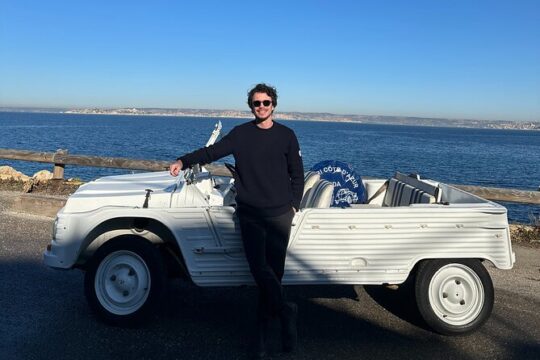 Marseille Tour in Vintage Car with a Chauffeur