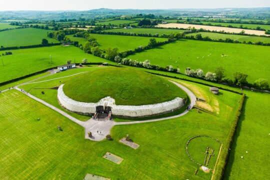 Private Day Tour to Newgrange with Admission Tickets Included