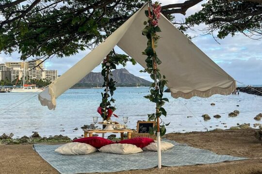 Luxury Picnic in Waikiki with Ocean, Lagoon & Crater Views