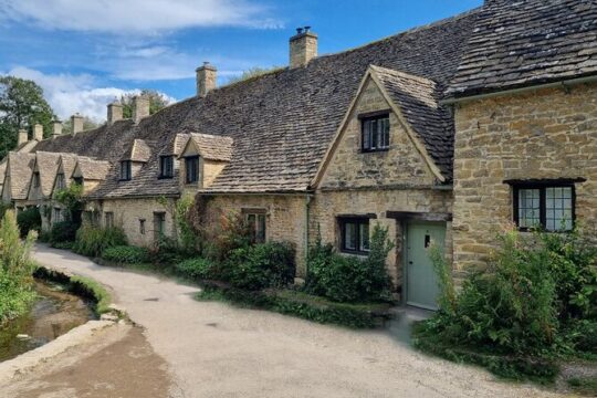 Cotswolds Insiders Guided Full Day Small Group Tour from London