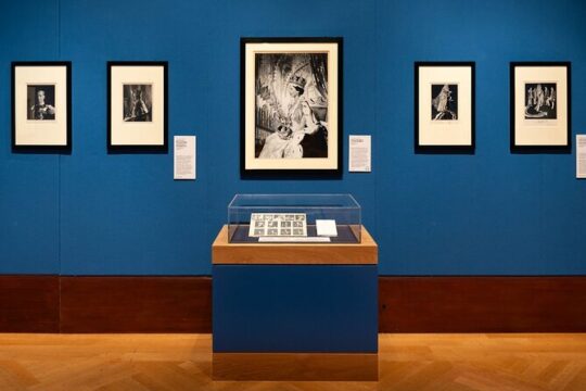 London: Highlights Tour & Buckingham Palace King’s Gallery Ticket
