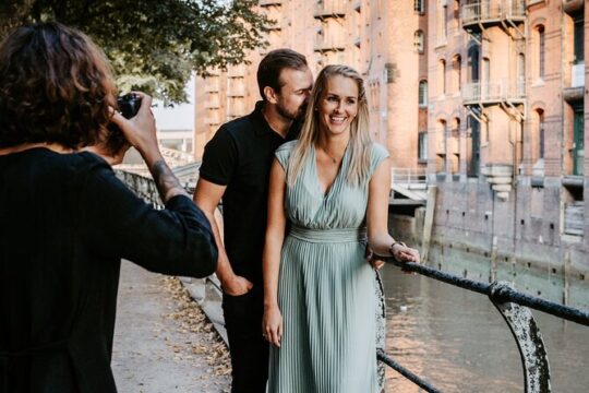 Photoshoot tour in Hamburg with professional photographer