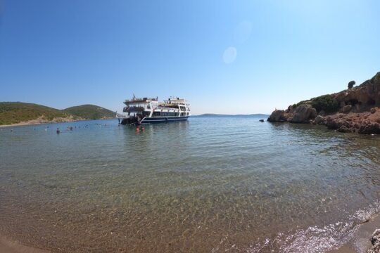 Island and Bays Boat Tour from Izmir with Lunch