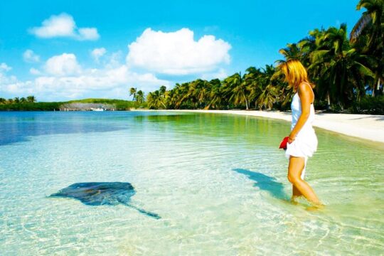 Isla Mujeres and Contoy Tour with All Inclusive Snorkeling