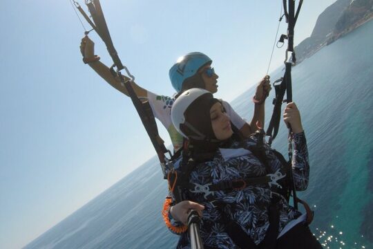 Tandem Paragliding Adventure – Soar Above the Clouds!