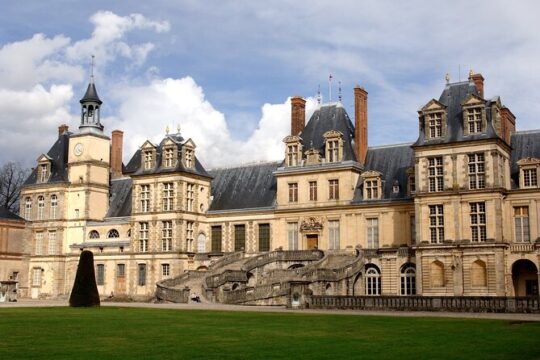 Private Full Day Fontainebleau and Versailles
