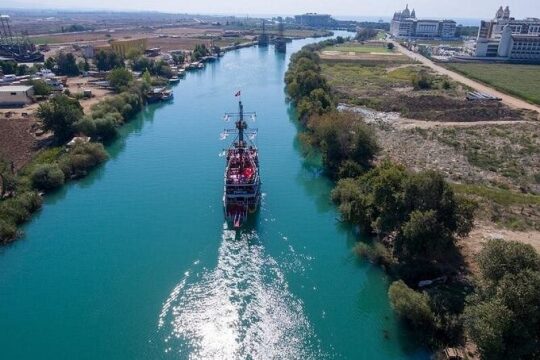 Experience Manavgat Market on a Shared Boat Minibus Tour