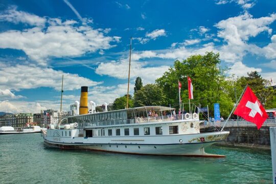 Private Lugano Walking Tour and Lake Boat Cruise from Como