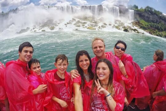 Niagara Falls Walk and Cruise: A Canadian Side Experience
