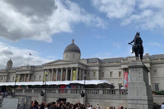 London Covent Garden Self-Guided Walking Tour and Scavenger Hunt