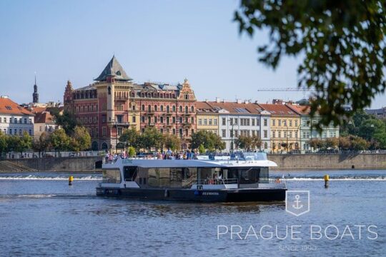 Prague: 50-Minute Sightseeing Cruise