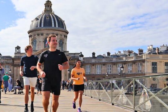 Paris Main Sights Group Running Tour 8K