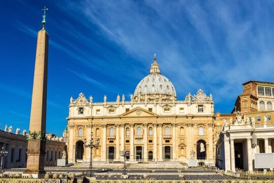 St. Peter's Basilica Skip the Line Semi Private Guided Tour
