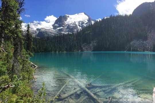 Private Hiking Day tour of Joffre Lakes Park
