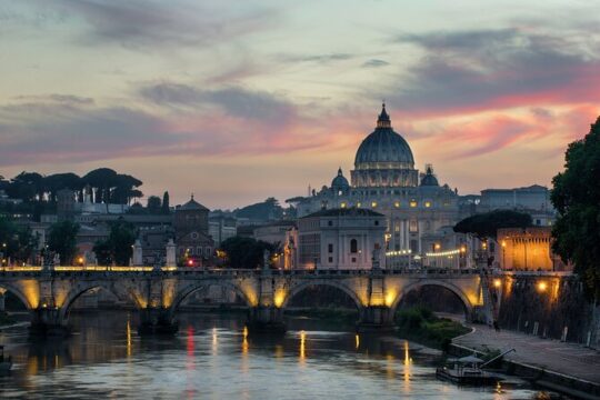 Explore Museum and Sistine chapel Walking Vatican Tour