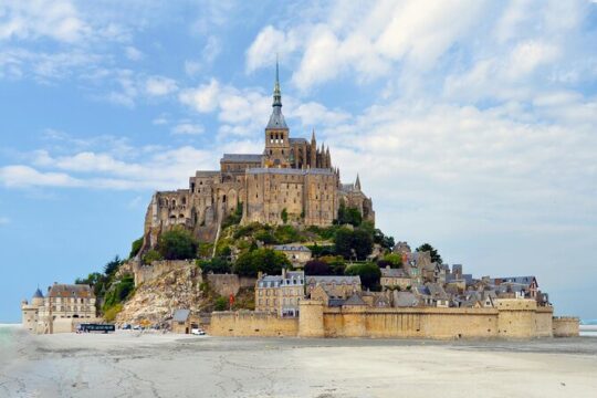 Mont Saint-Michel Guided Tour of the Village and Abbey