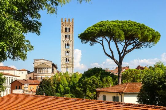 Explore Lucca in an Hour with a Local