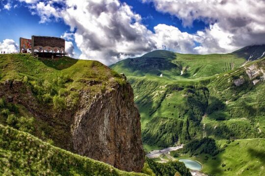 Kazbegi, Gudauri and Ananuri Day Tour from Tbilisi