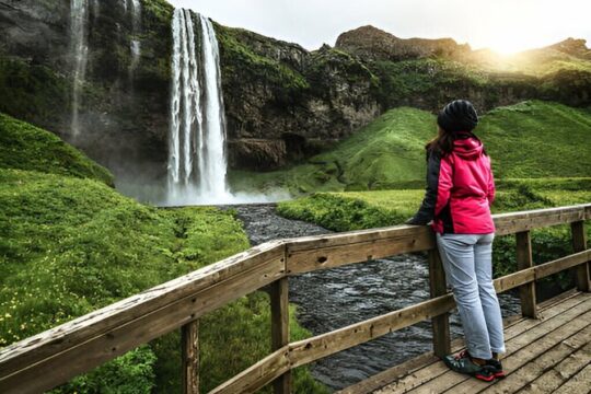 Private South Coast and Jokulsarlon Lagoon Tour From Reykjavik