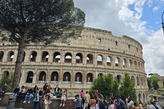 Rome Colosseum Fast Track Guided Tour