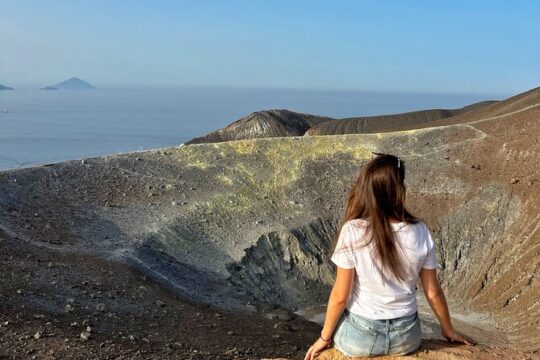 Trekking to discover the Great Crater of Vulcano