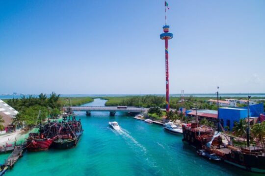 Cancun Guided Sightseeing Scenic Tower, Letters and Shopping