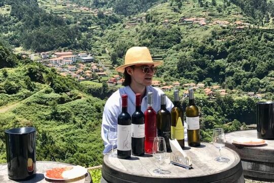 São Vicente Vineyard Visit with Traditional Lunch