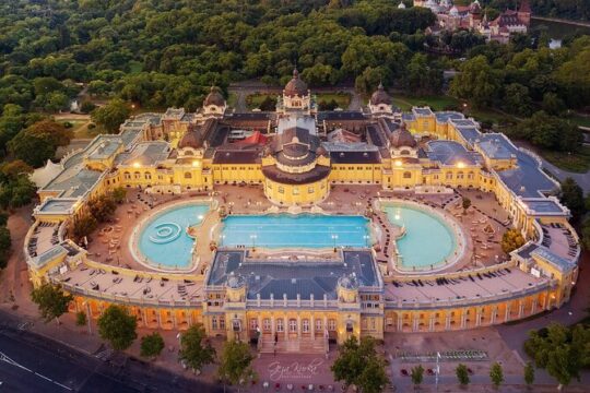 Budapest Day Trip with Szechenyi Baths from Vienna Bratislava