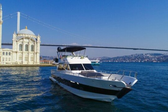 Private Bosphorus Cruise with Luxury Yacht