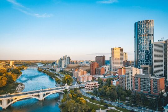 Private Luxury Full Day Calgary City Tour by Car
